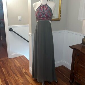 Lulu’s little beach olive green lined cutout dress. Size small. Gently worn.